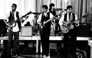 08161826082013_beesouros1